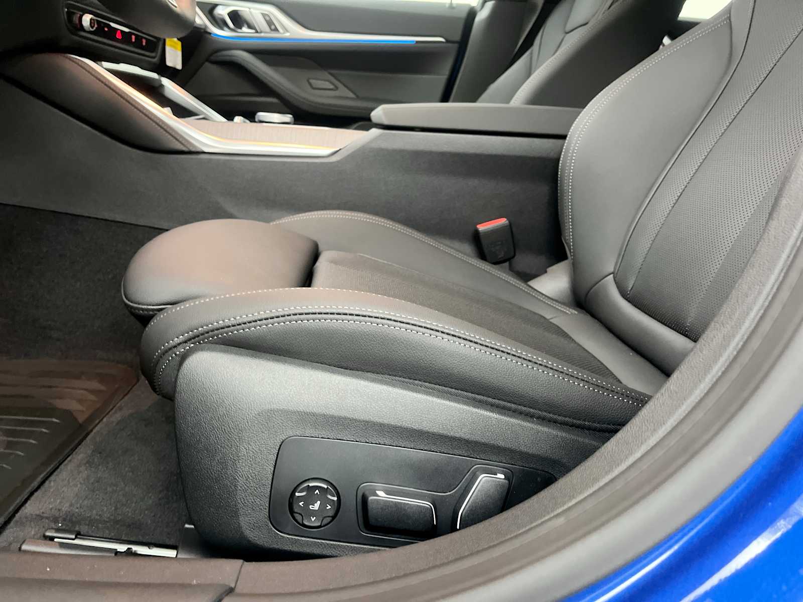 Thumbnail: 2026 BMW i4 - 20