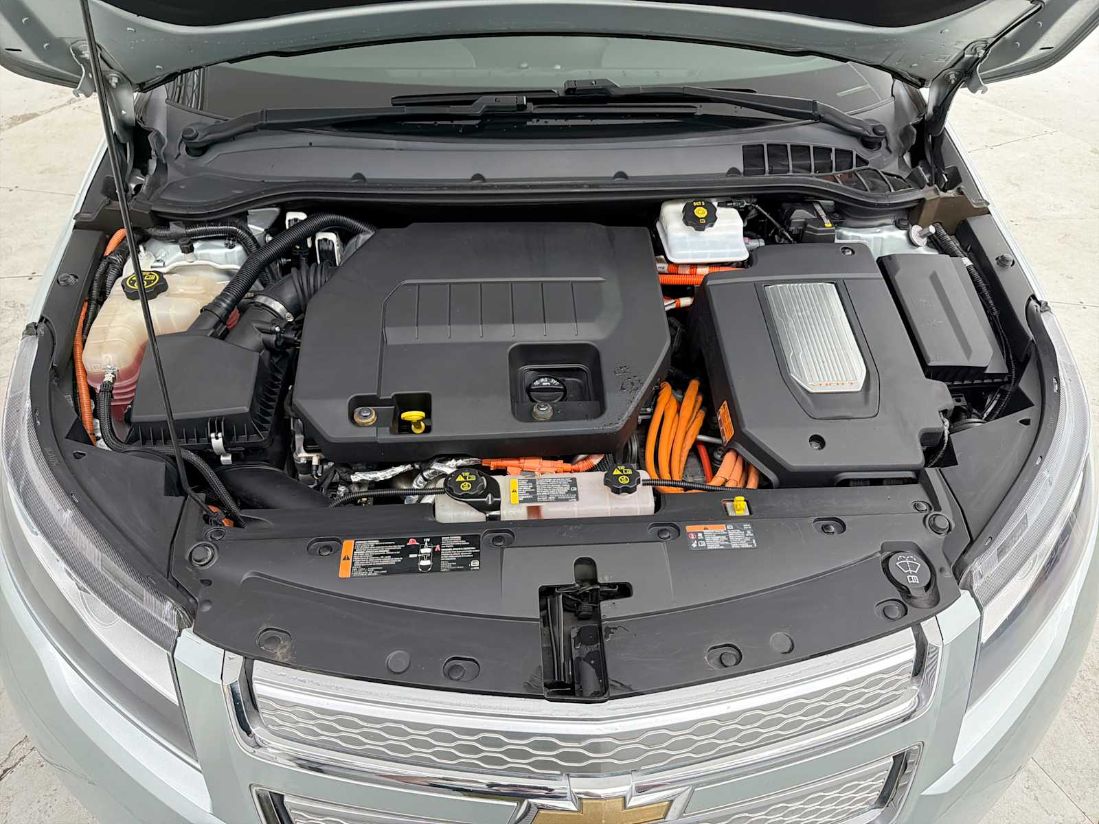 Thumbnail: 2012 Chevrolet Volt - 17