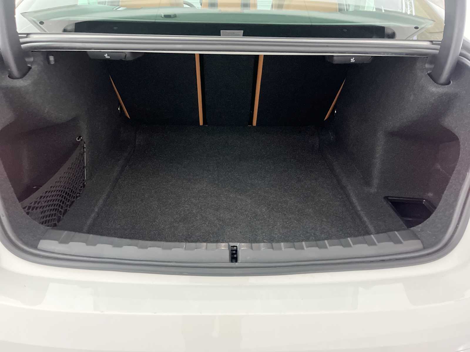 Thumbnail: 2023 BMW 3 Series - 21