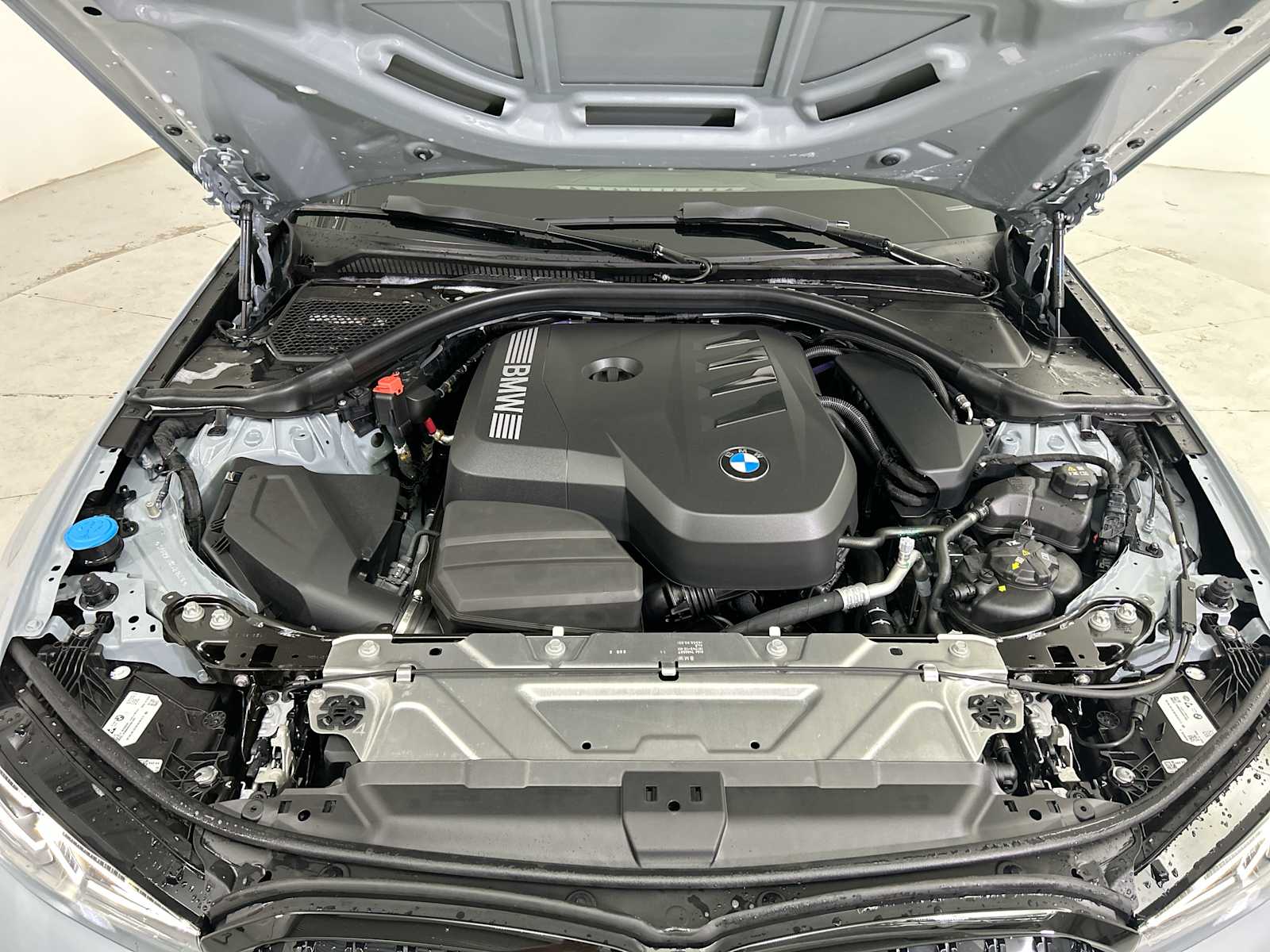 Thumbnail: 2026 BMW 3 Series - 18