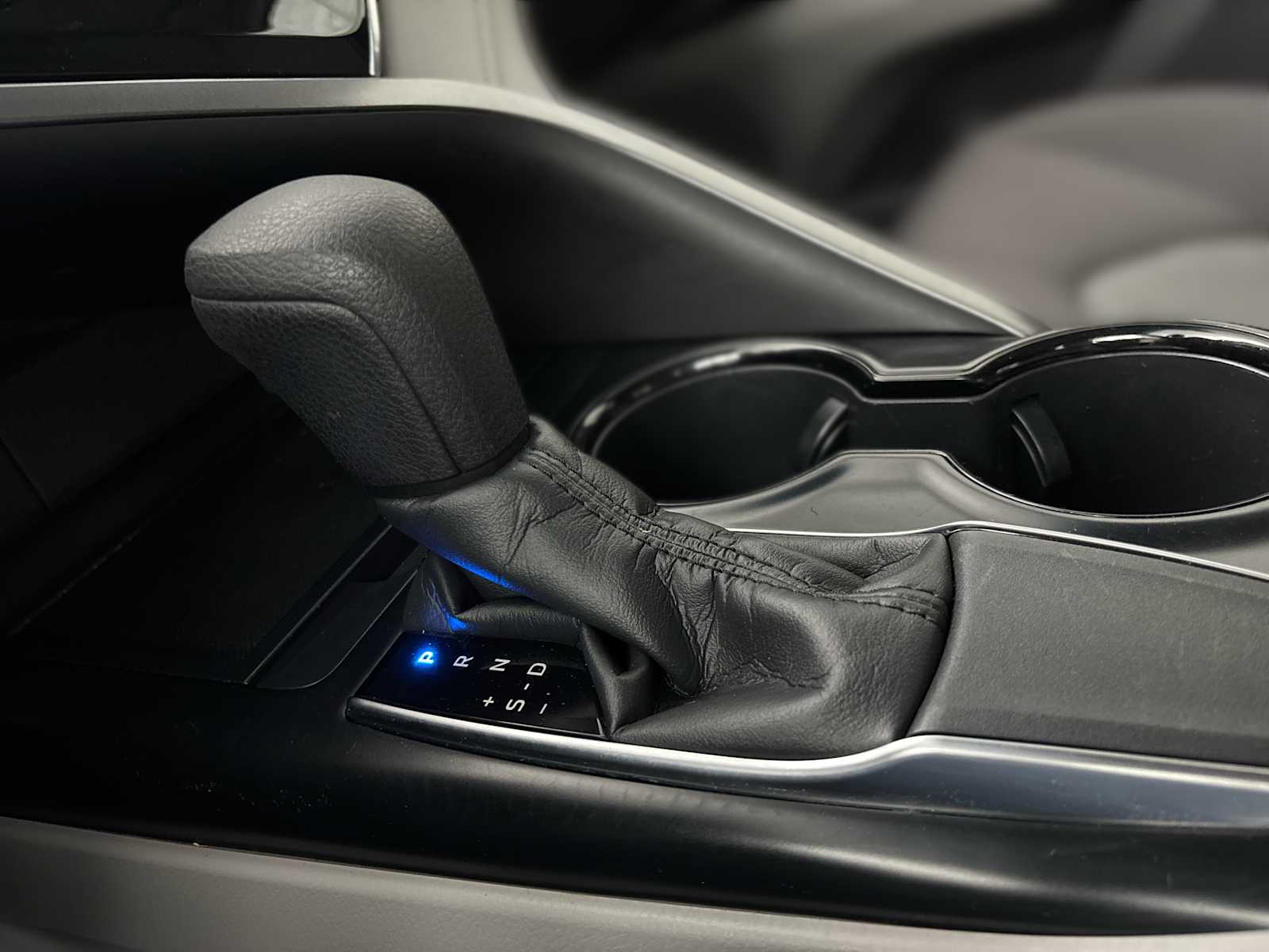 Thumbnail: 2018 Toyota Camry - 19