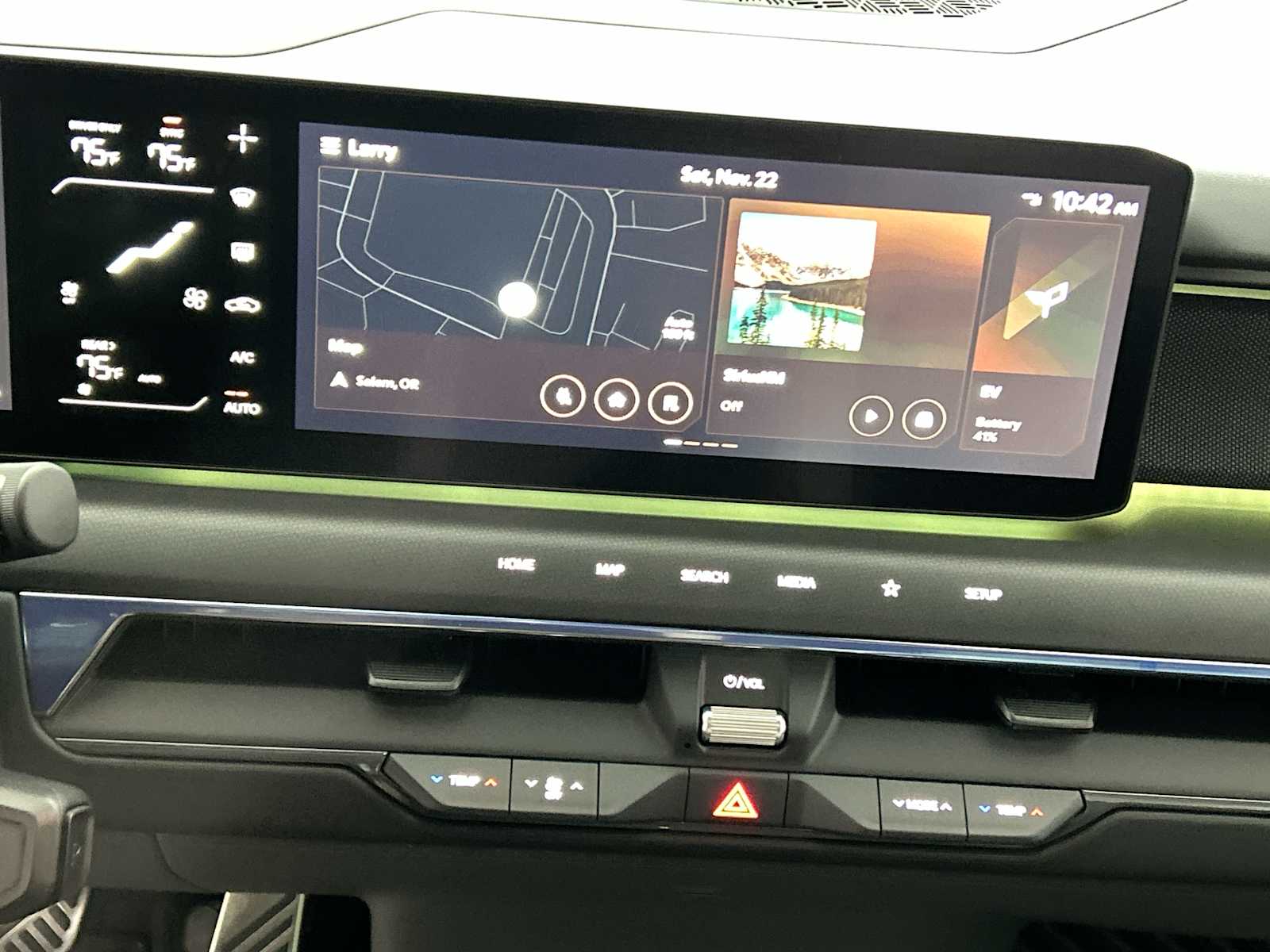 Thumbnail: 2024 Kia EV9 - 17