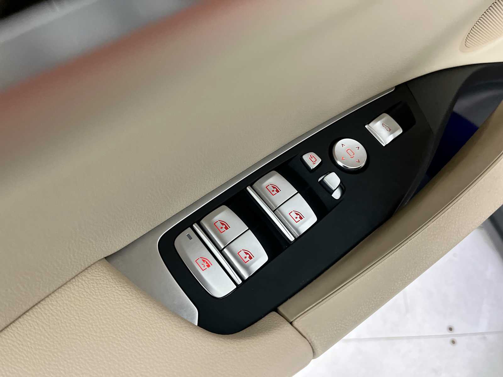 Thumbnail: 2022 BMW X3 - 15