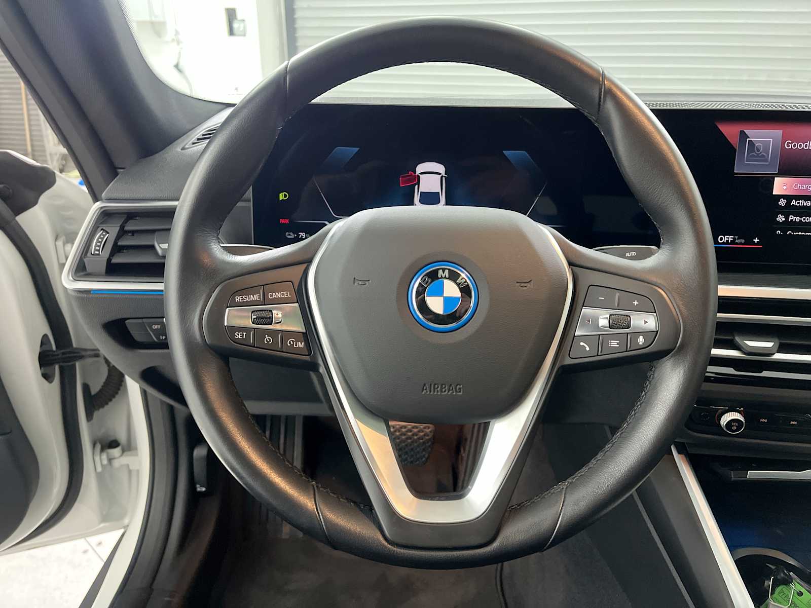 Thumbnail: 2023 BMW i4 - 11