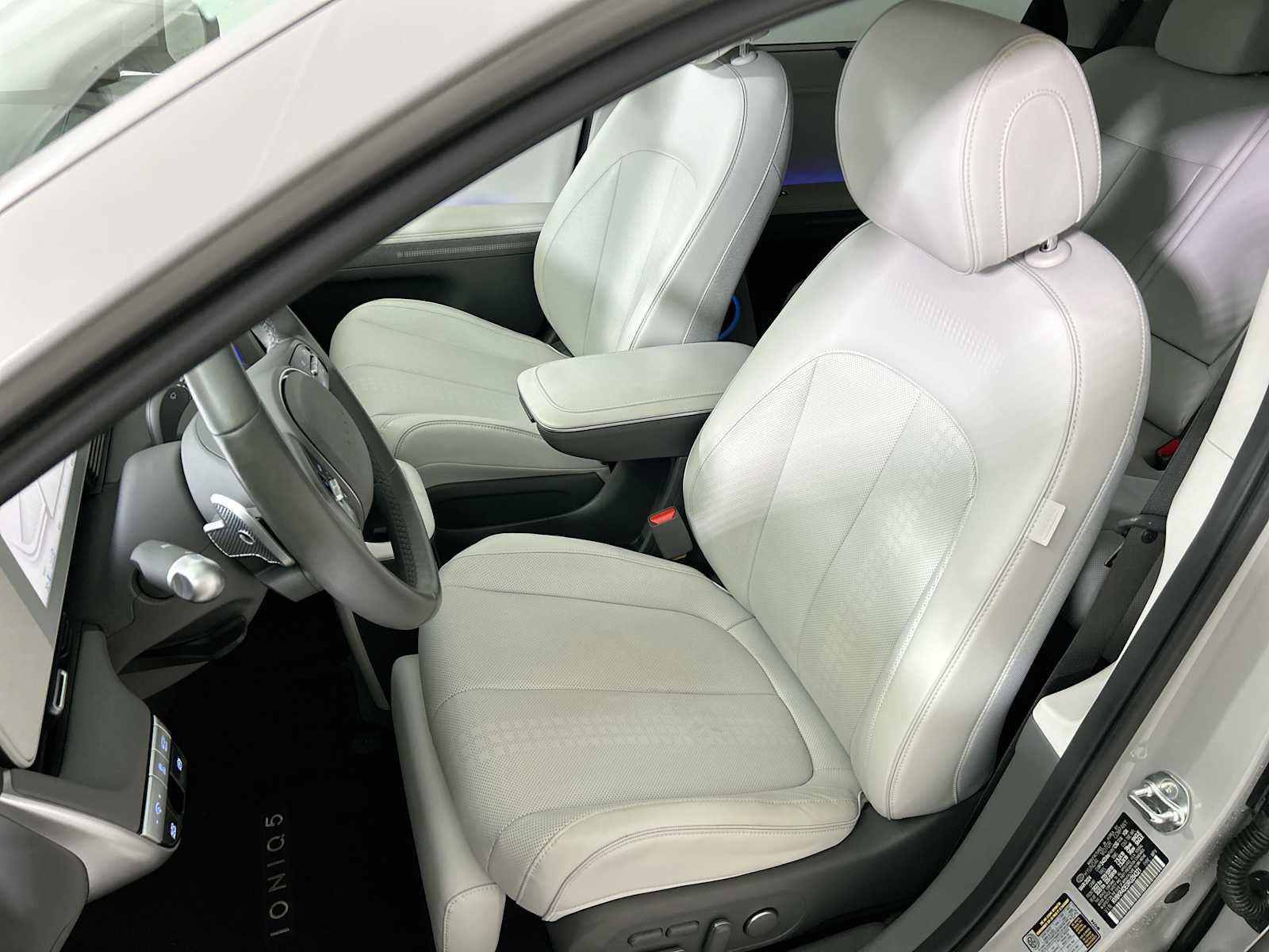 Thumbnail: 2024 Hyundai Ioniq 5 - 13