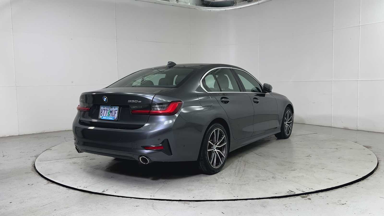 Thumbnail: 2021 BMW 3 Series - 2