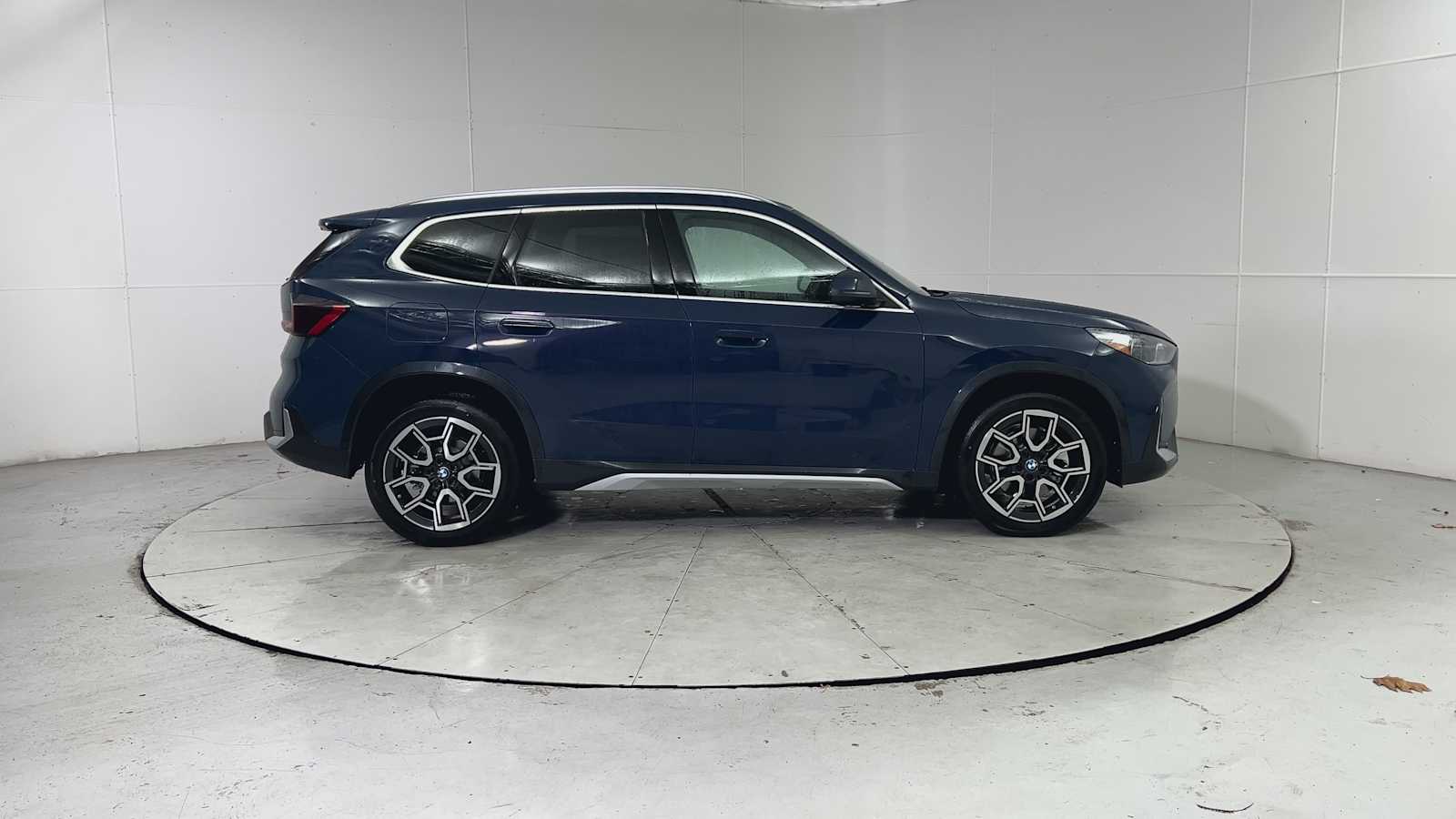 Thumbnail: 2026 BMW X1 - 9