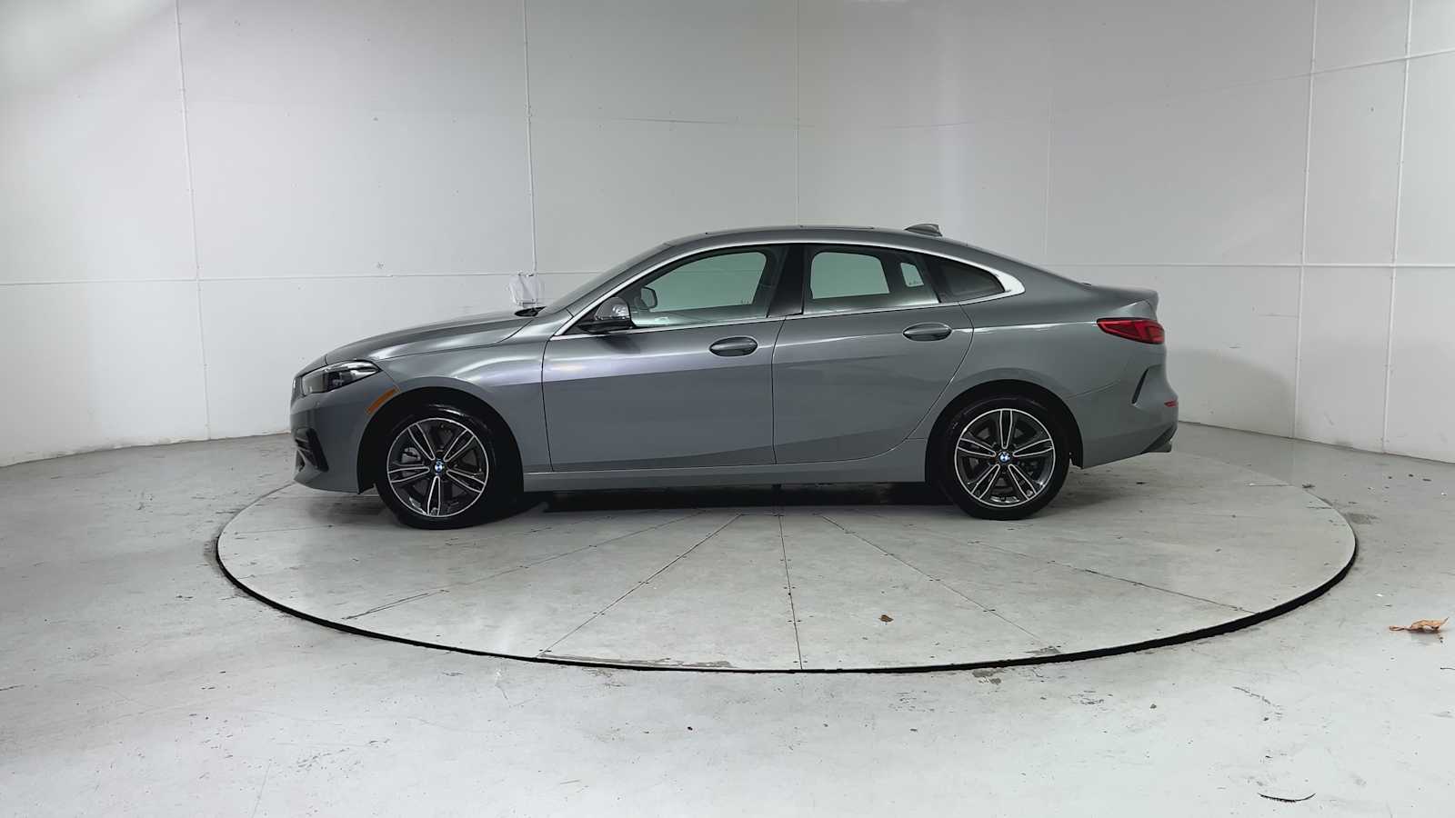 Thumbnail: 2024 BMW 2 Series - 5