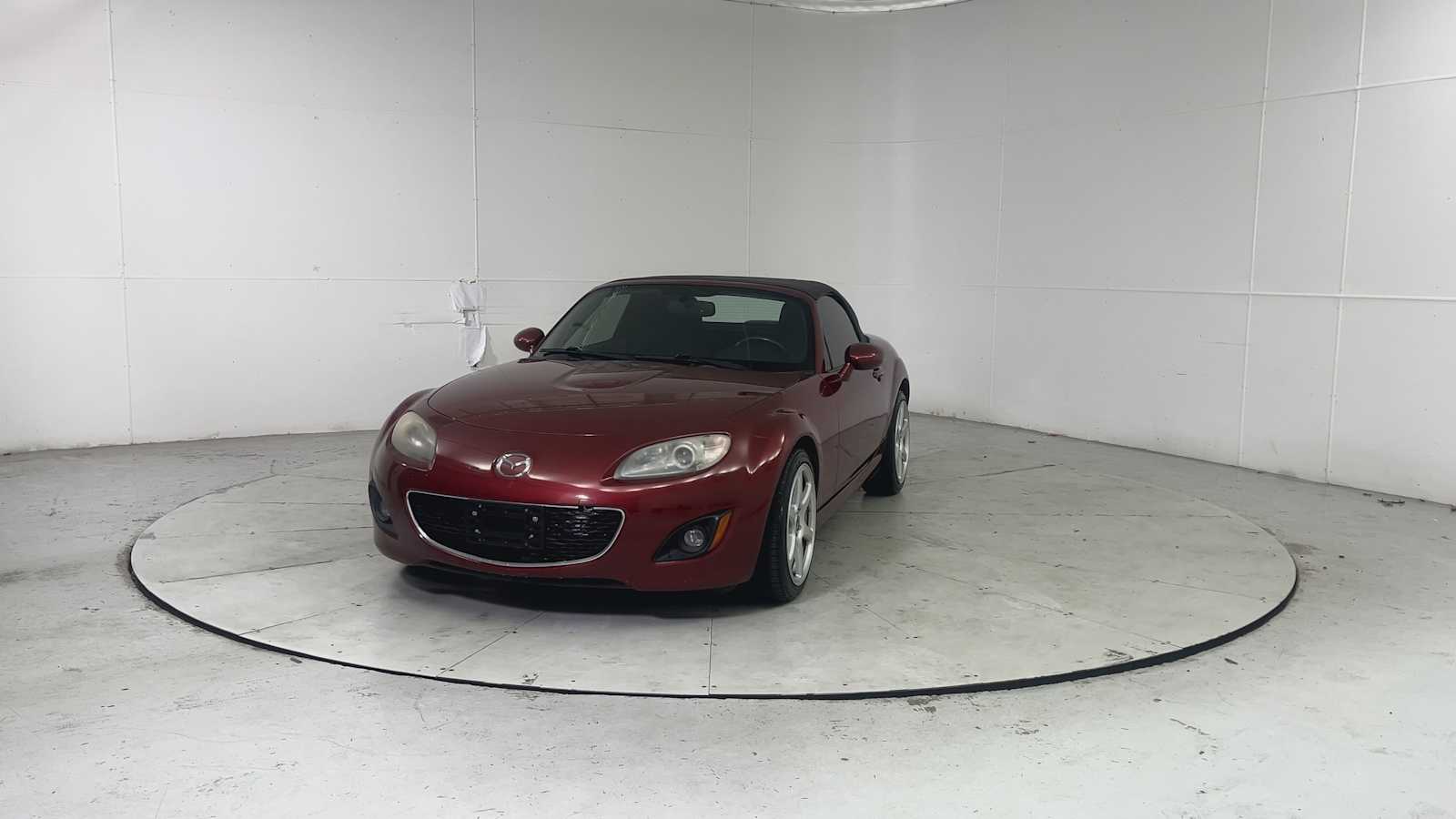 Thumbnail: 2010 Mazda MX-5 Miata - 6