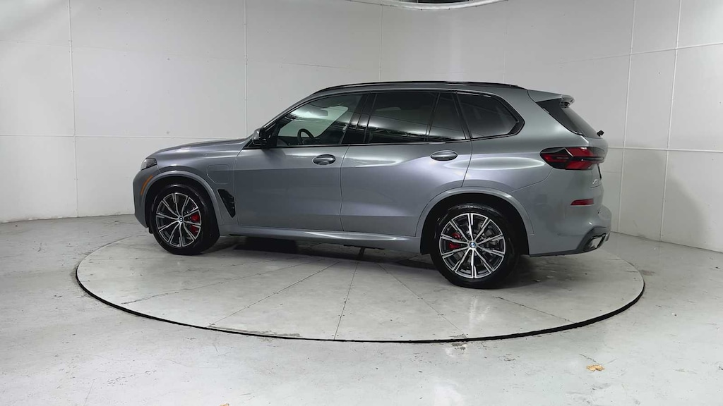 New 2026 BMW X5 PHEV xDrive50e SUV