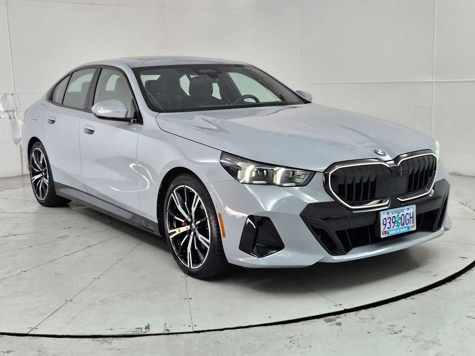 2024 BMW 5 Series 530i xDrive 8