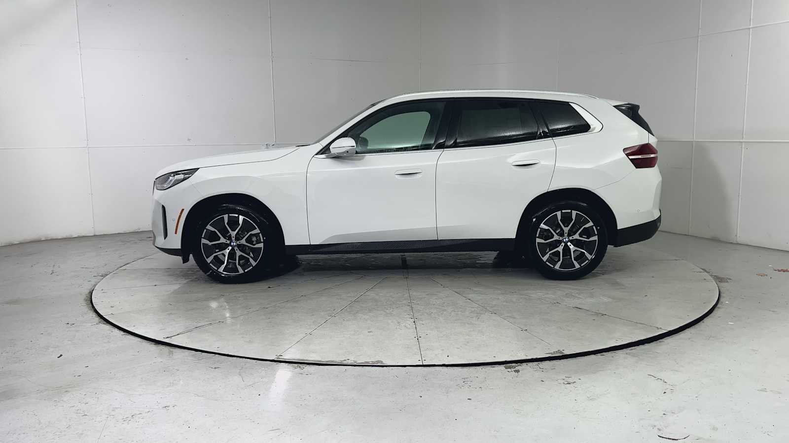 Thumbnail: 2026 BMW X3 - 5