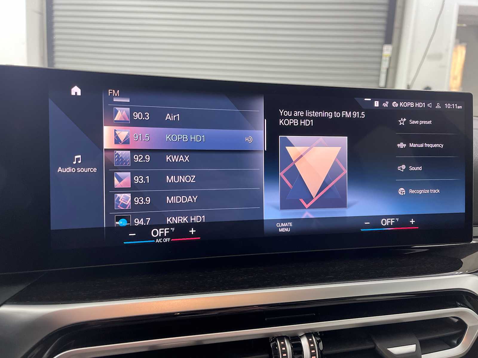 Thumbnail: 2023 BMW i4 - 18