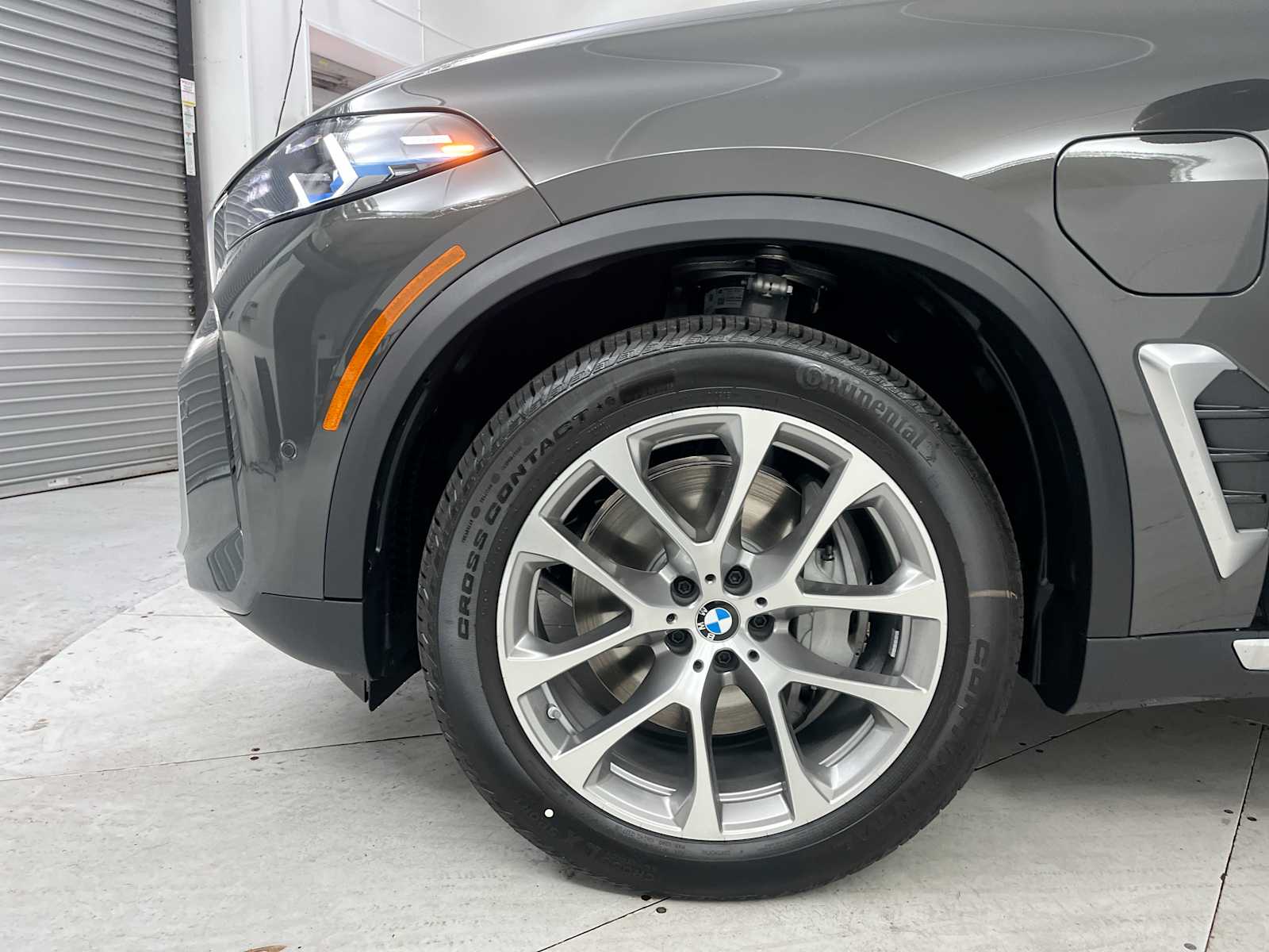 Thumbnail: 2026 BMW X5 - 25