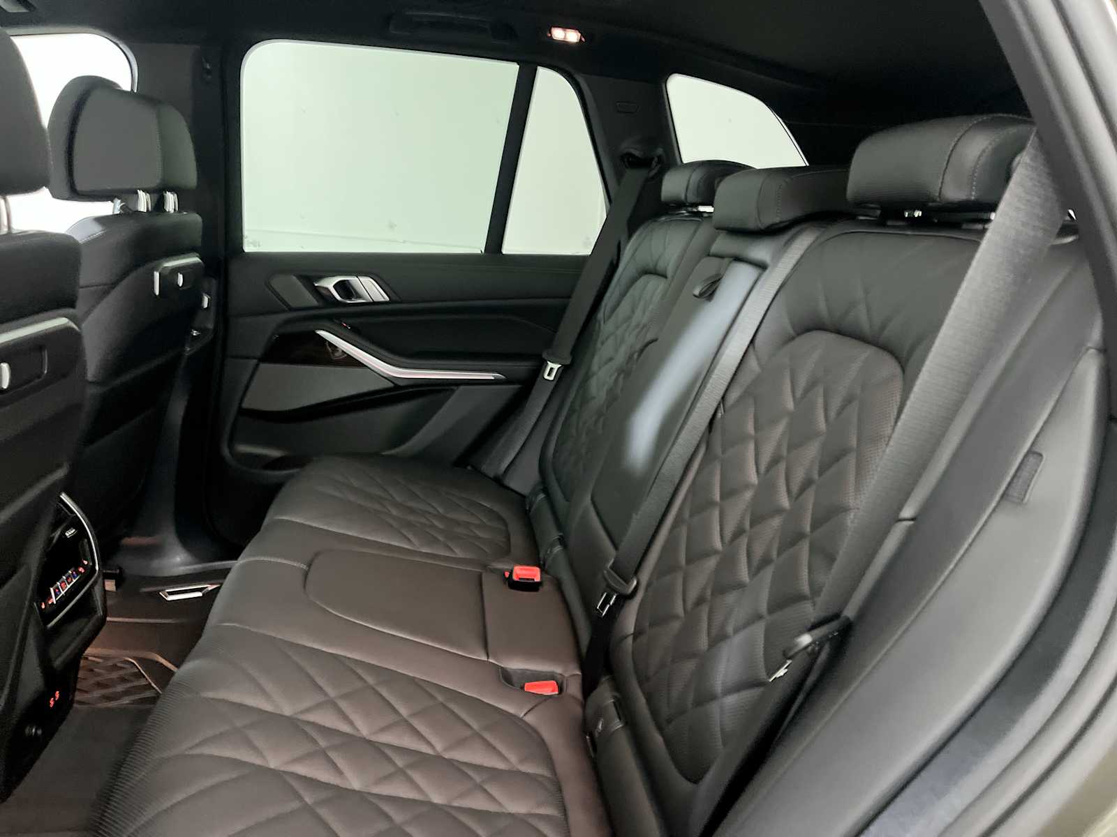 Thumbnail: 2026 BMW X5 - 25