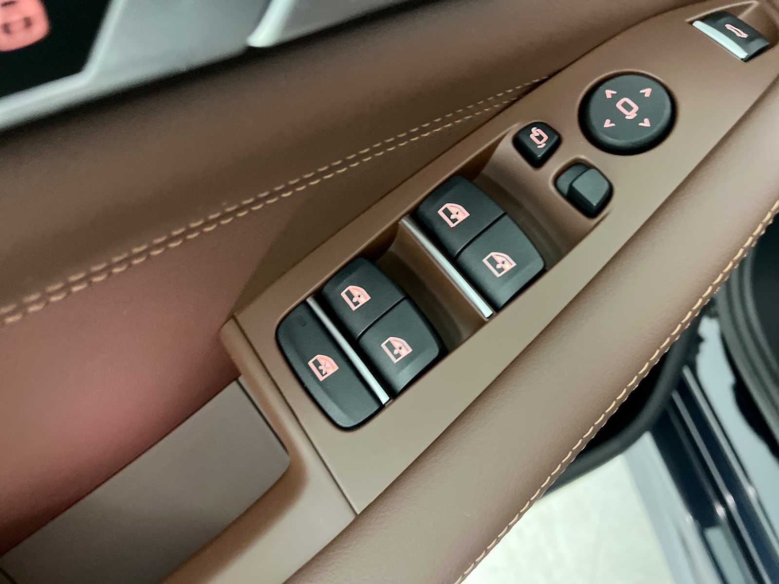 Thumbnail: 2026 BMW X5 - 15