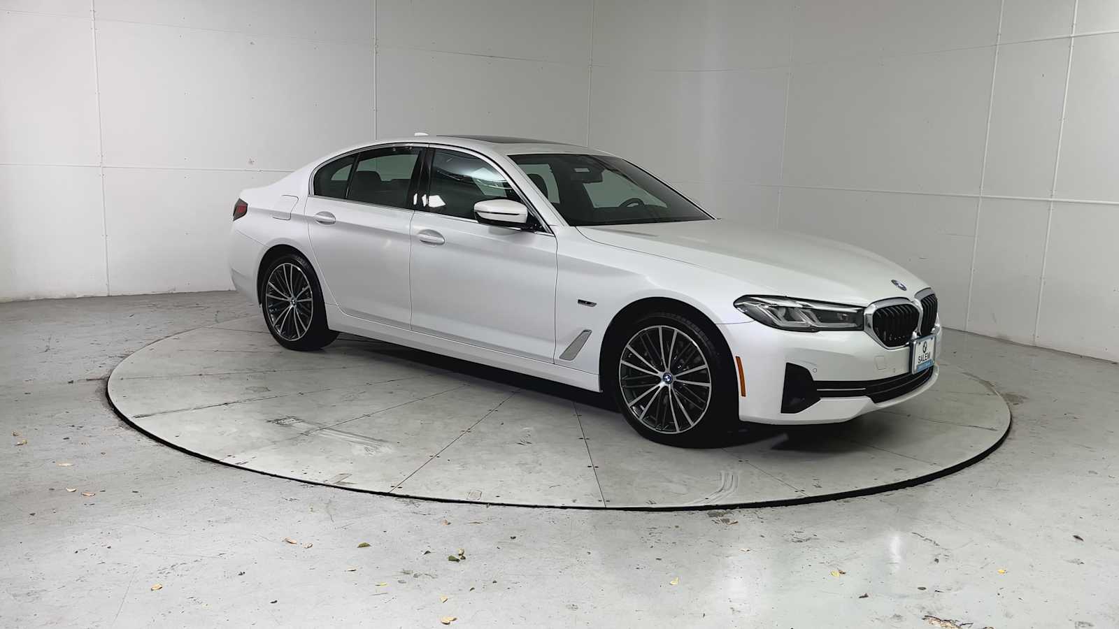 Thumbnail: 2023 BMW 5 Series - 8