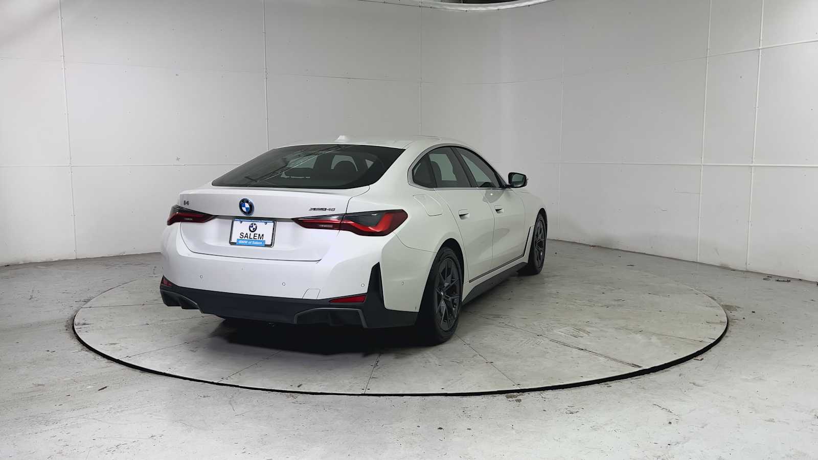 Thumbnail: 2025 BMW i4 - 2