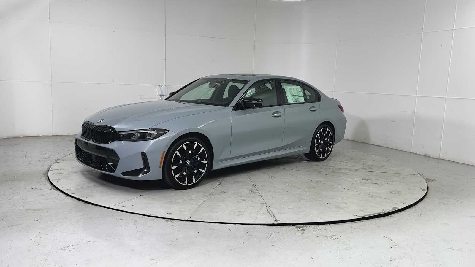 Thumbnail: 2026 BMW 3 Series - 6