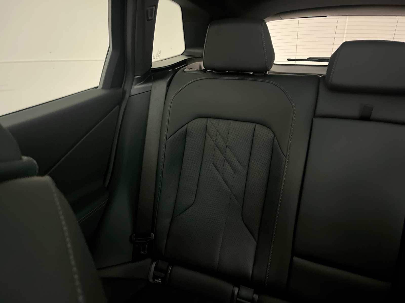 Thumbnail: 2026 BMW X3 - 12