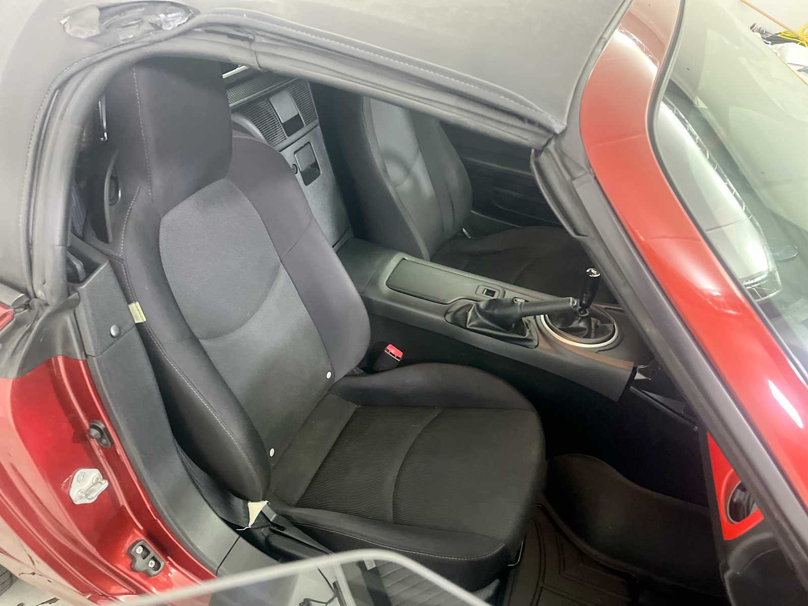 Thumbnail: 2010 Mazda MX-5 Miata - 22