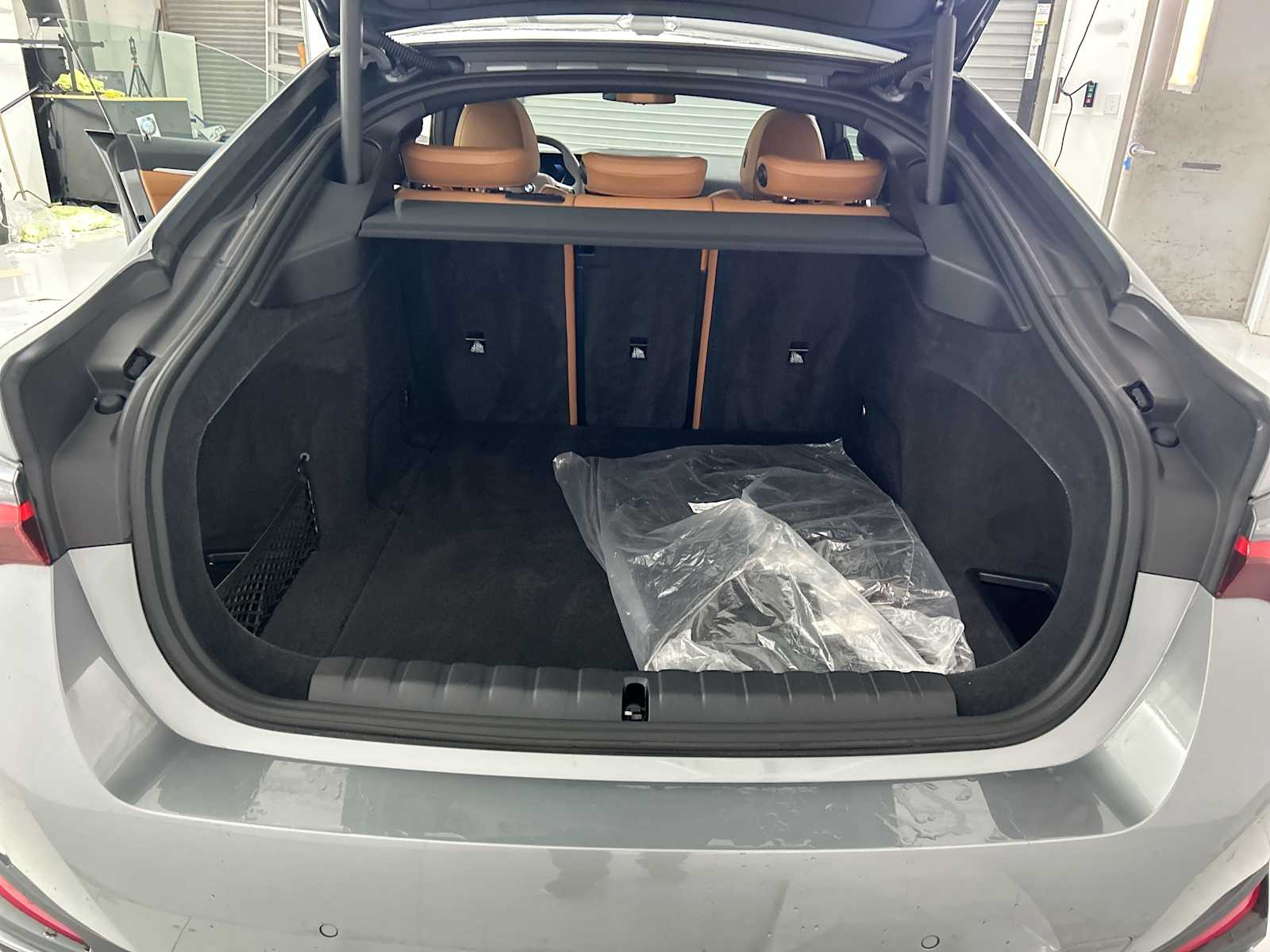 Thumbnail: 2025 BMW i4 - 21