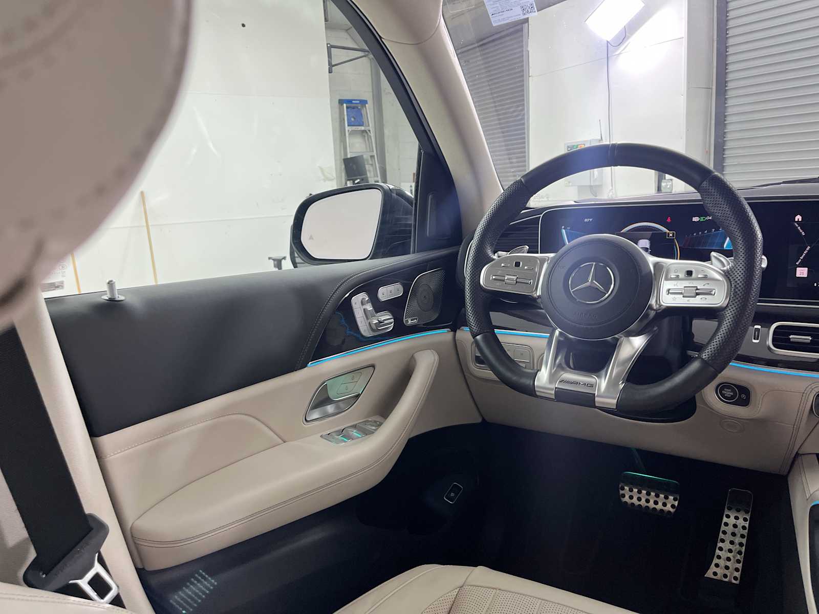 Thumbnail: 2023 Mercedes-Benz GL-Class - 15