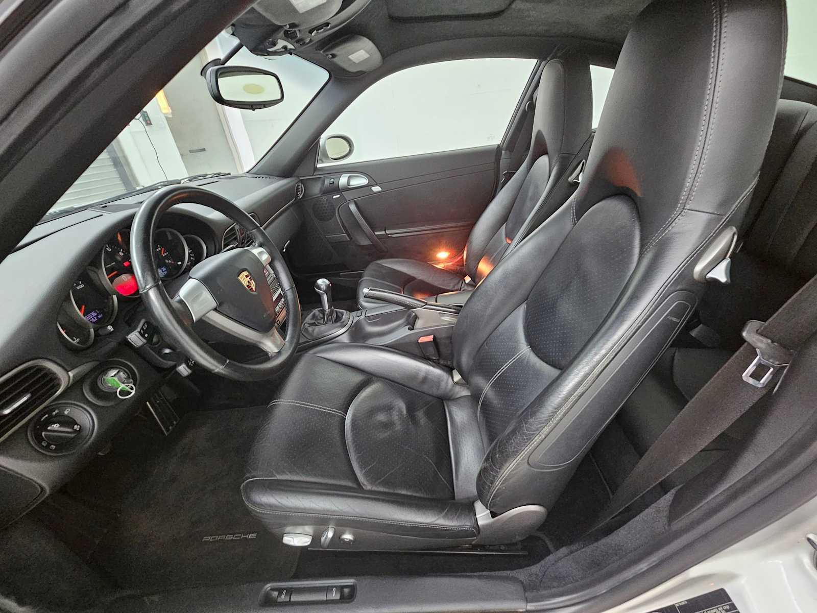 Thumbnail: 2006 Porsche 911 - 14