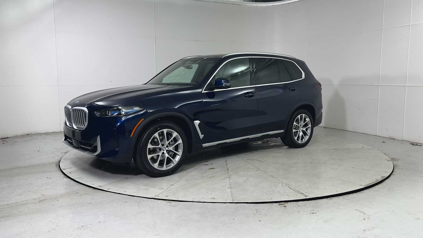 2026 BMW X5 50e - Photo 6