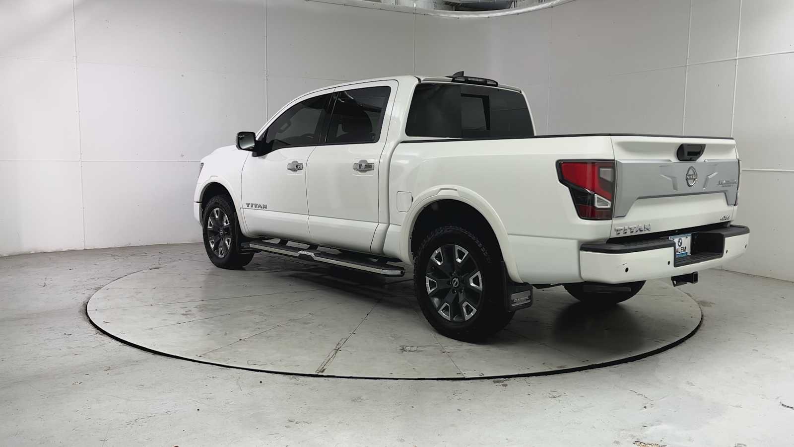 Thumbnail: 2023 Nissan Titan - 3