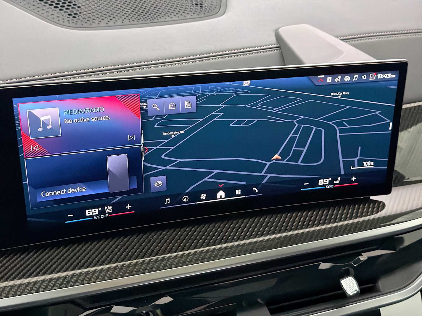 Thumbnail: 2026 BMW X5 - 12