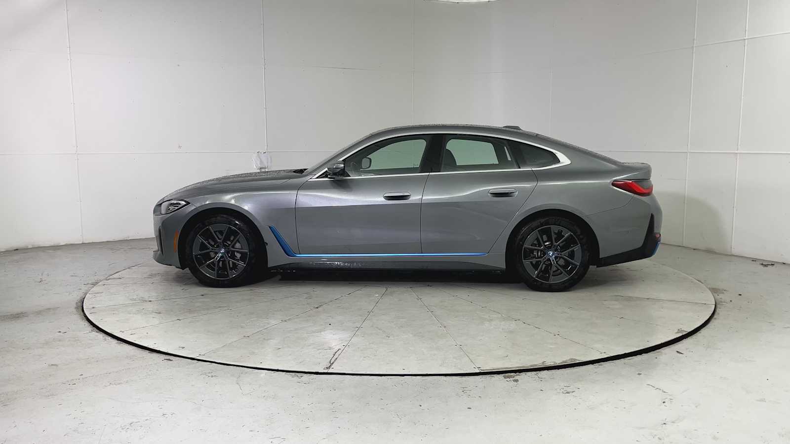 Thumbnail: 2024 BMW i4 - 5