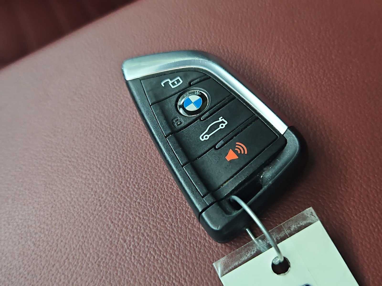 Thumbnail: 2021 BMW X4 - 32