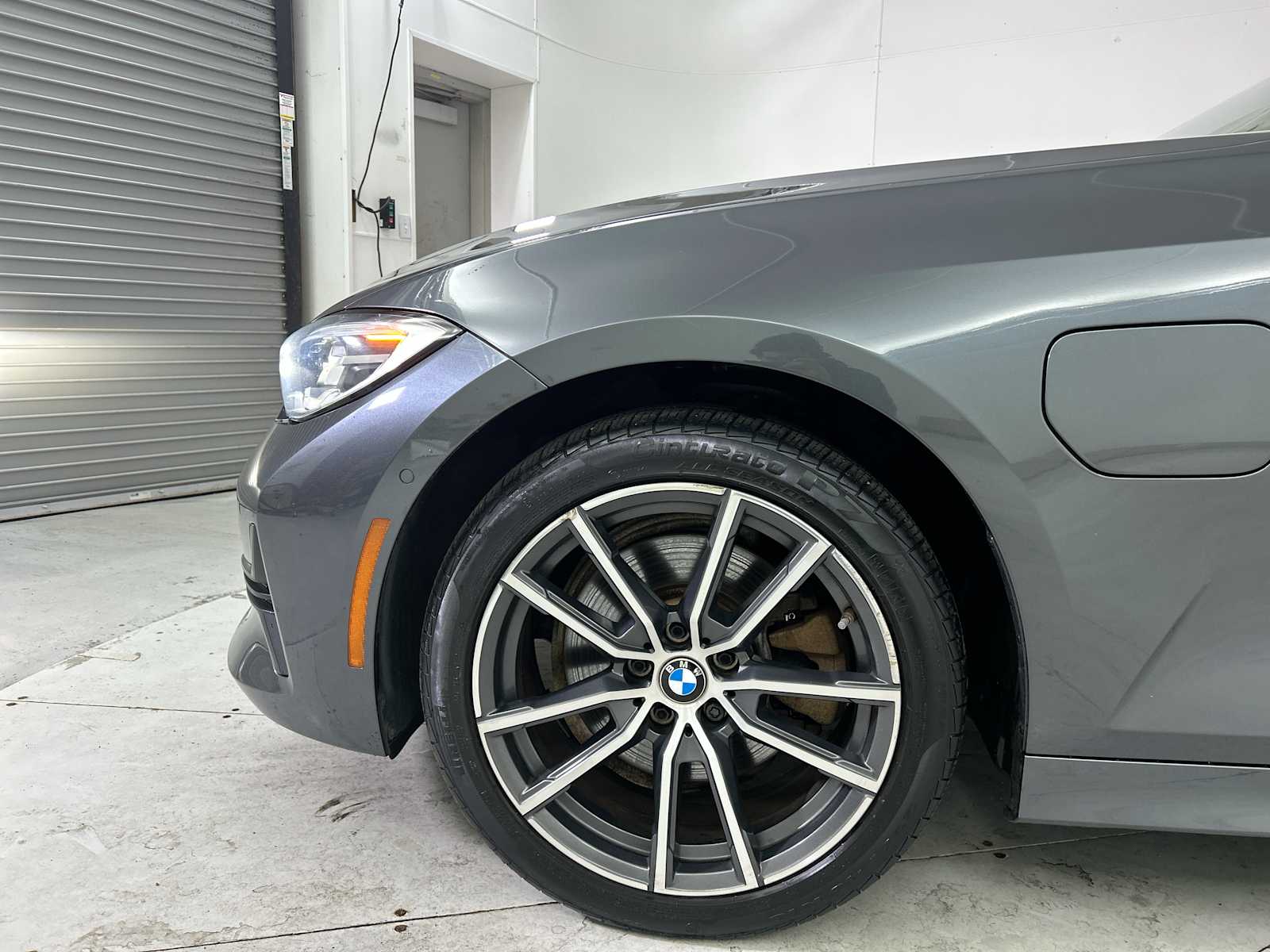 Thumbnail: 2021 BMW 3 Series - 19