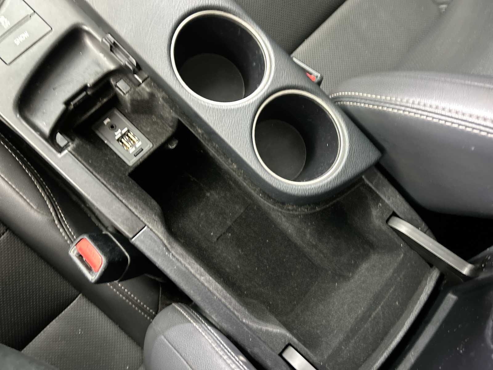 Thumbnail: 2016 Lexus IS - 23