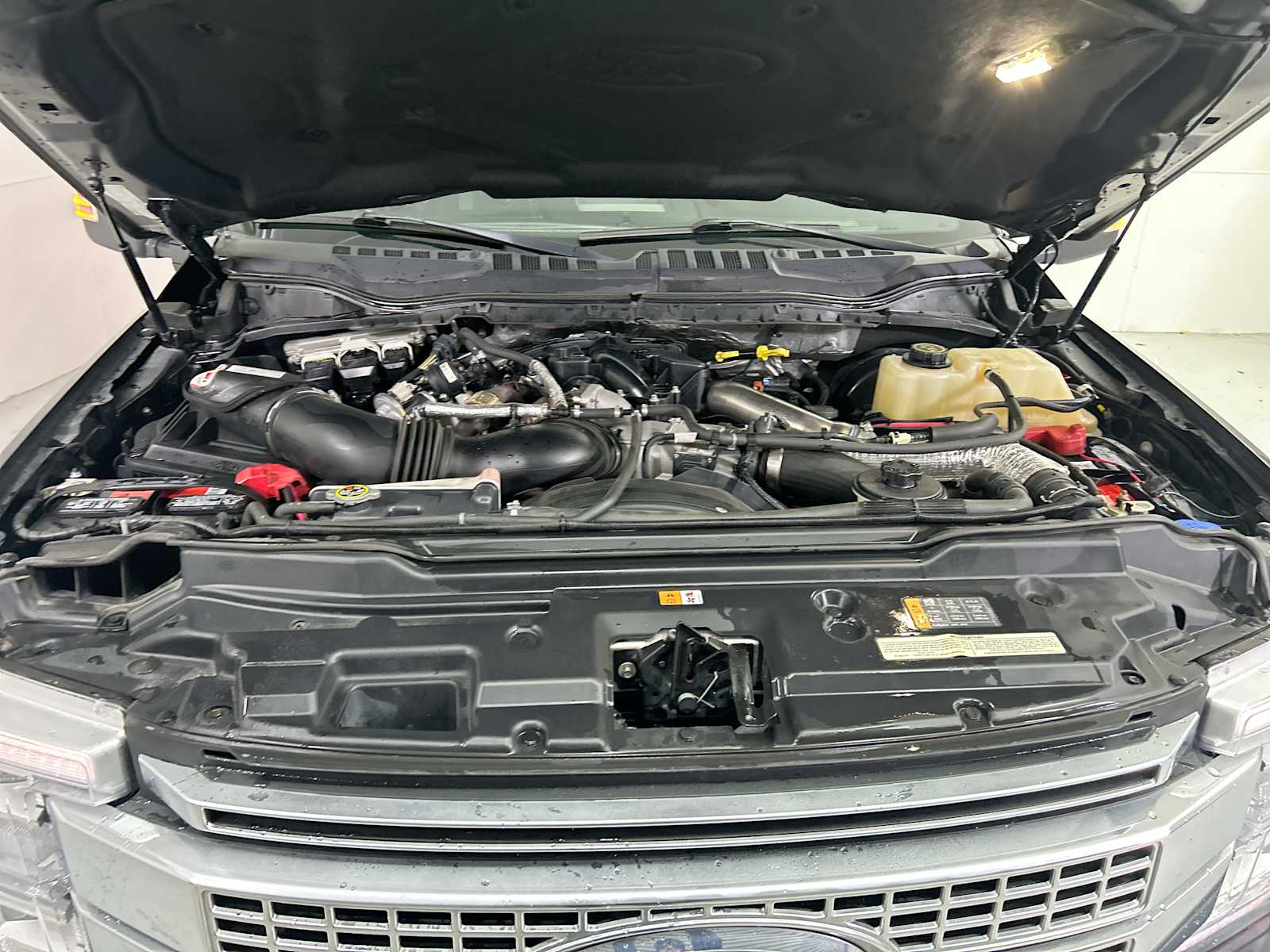 Thumbnail: 2018 Ford Econoline - 18