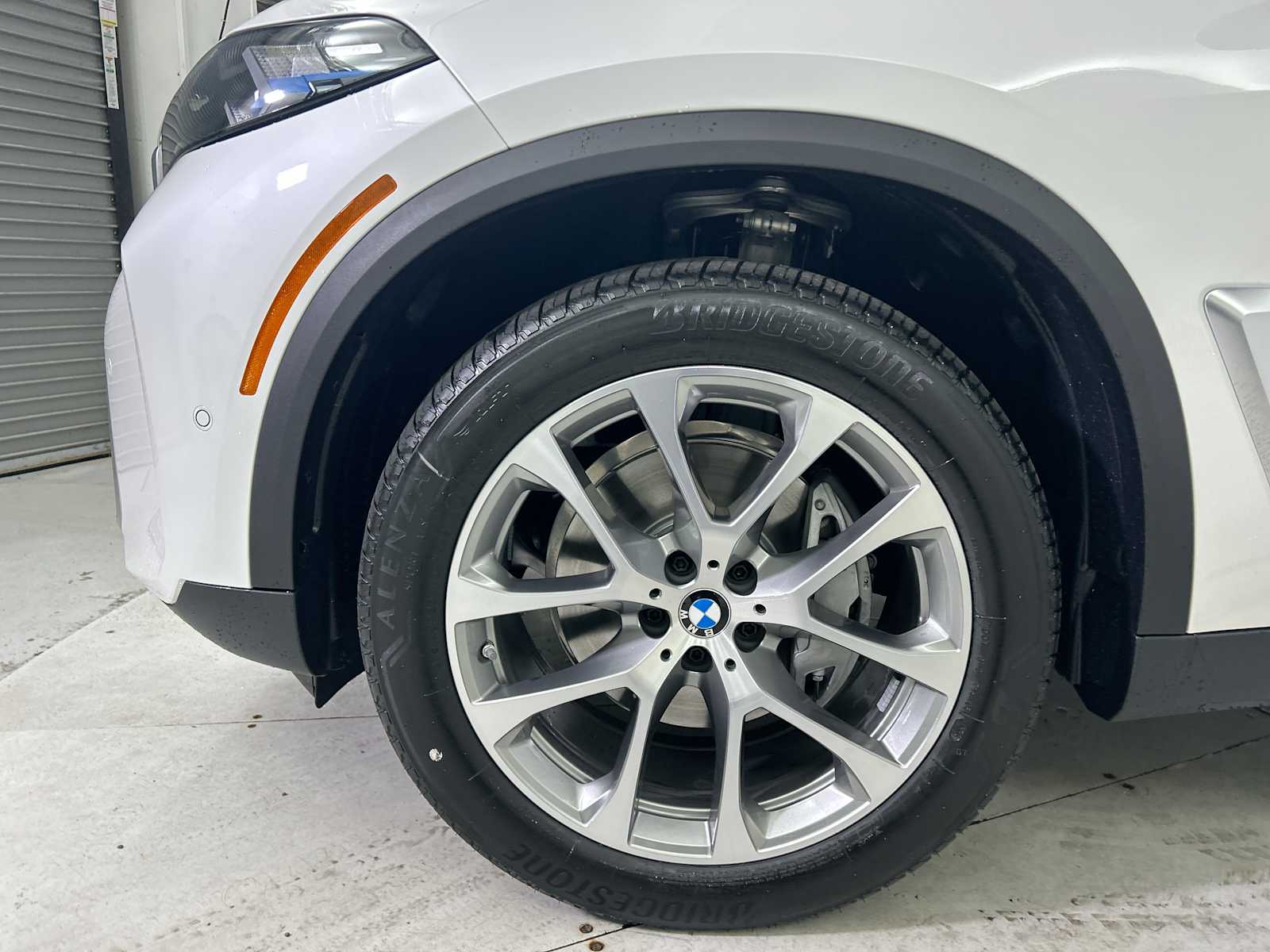 Thumbnail: 2026 BMW X5 - 19