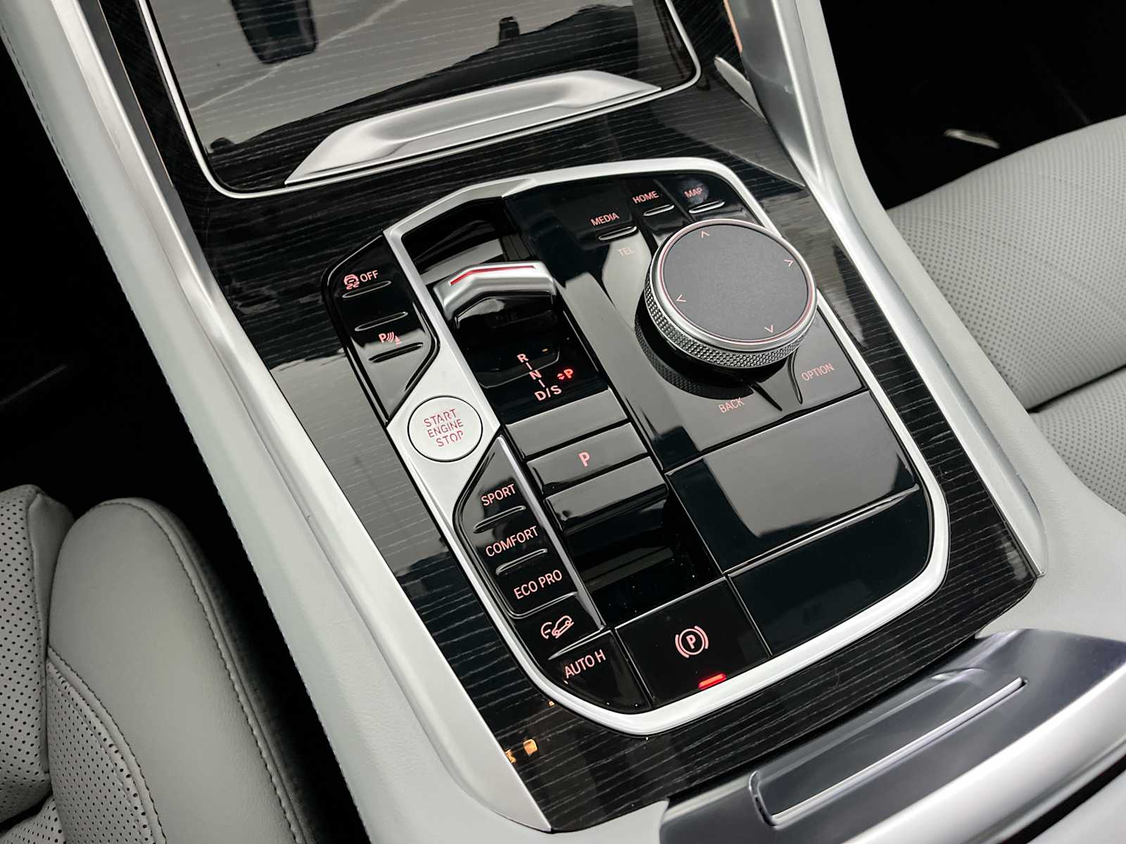 Thumbnail: 2025 BMW X6 - 22