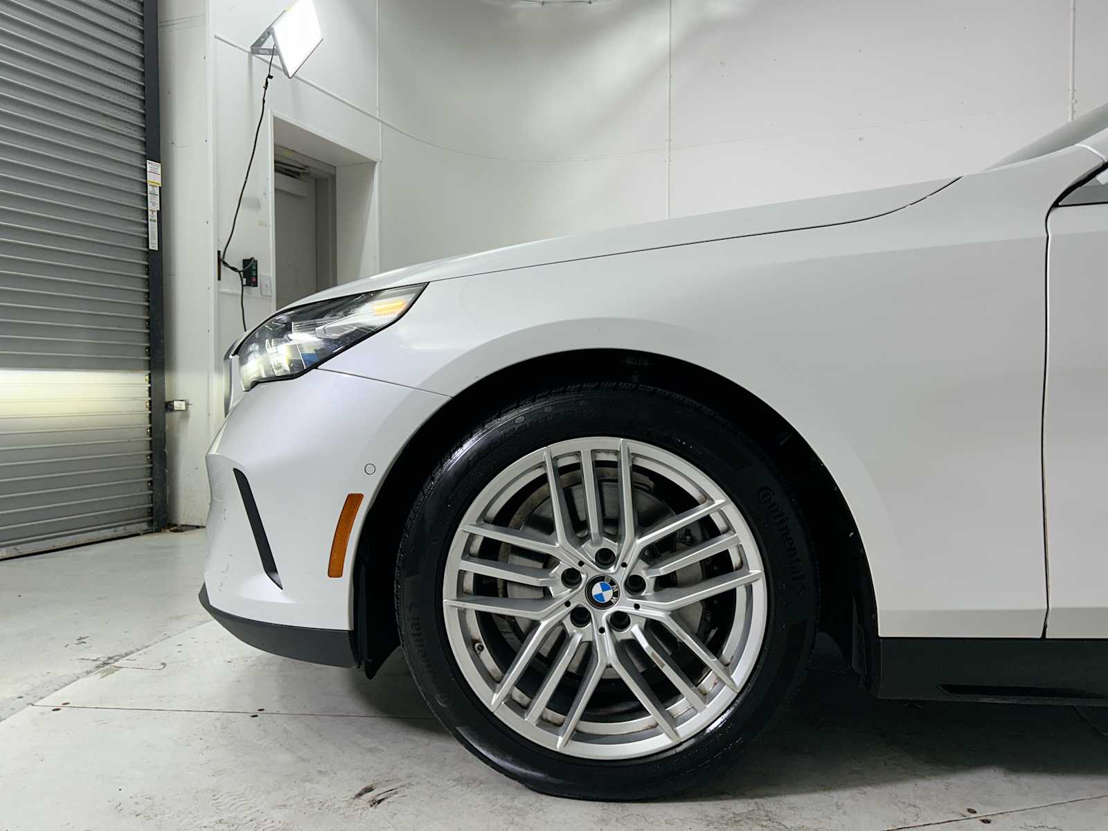 Thumbnail: 2024 BMW 5 Series - 19