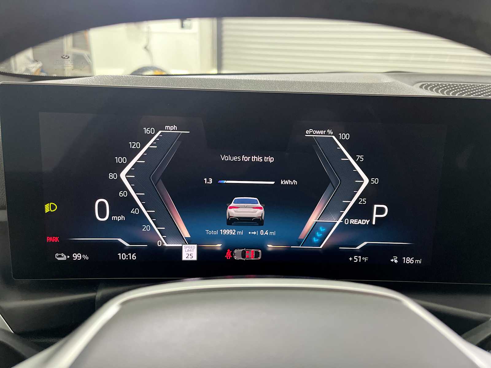 Thumbnail: 2025 BMW i4 - 10