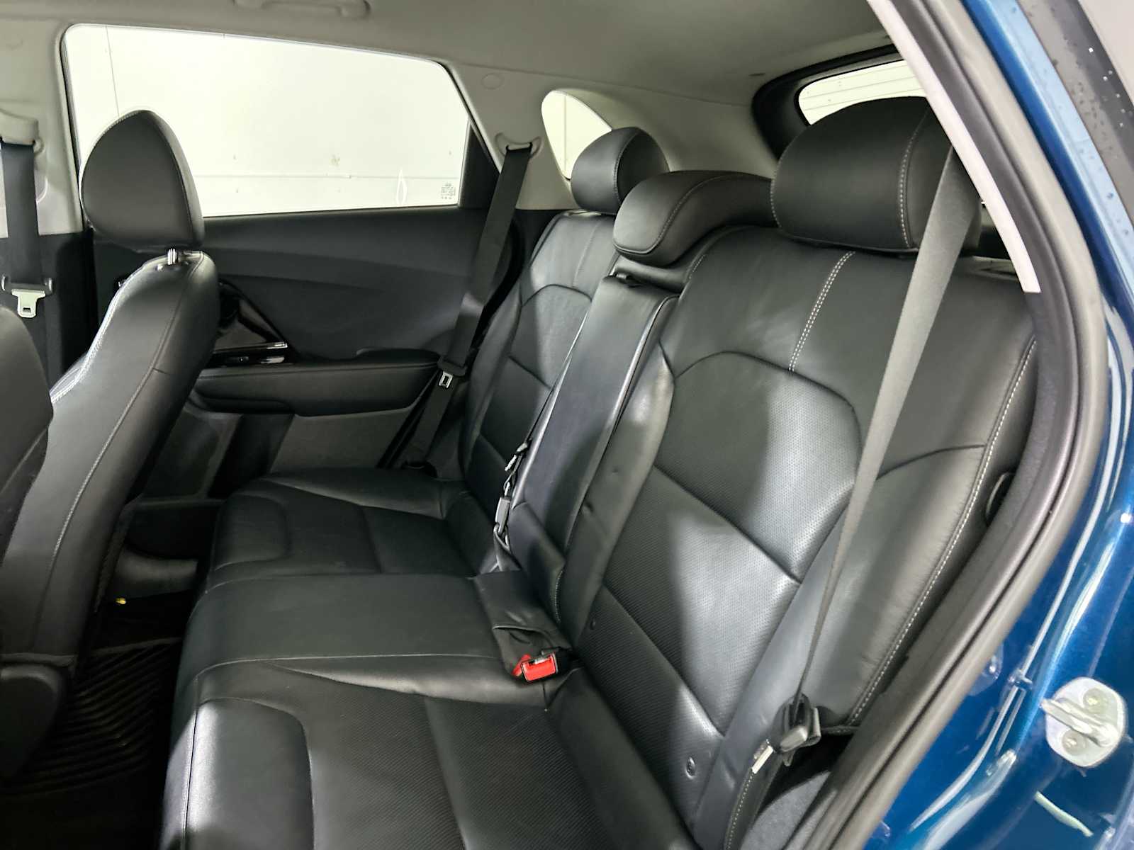 Thumbnail: 2017 Kia Niro - 25