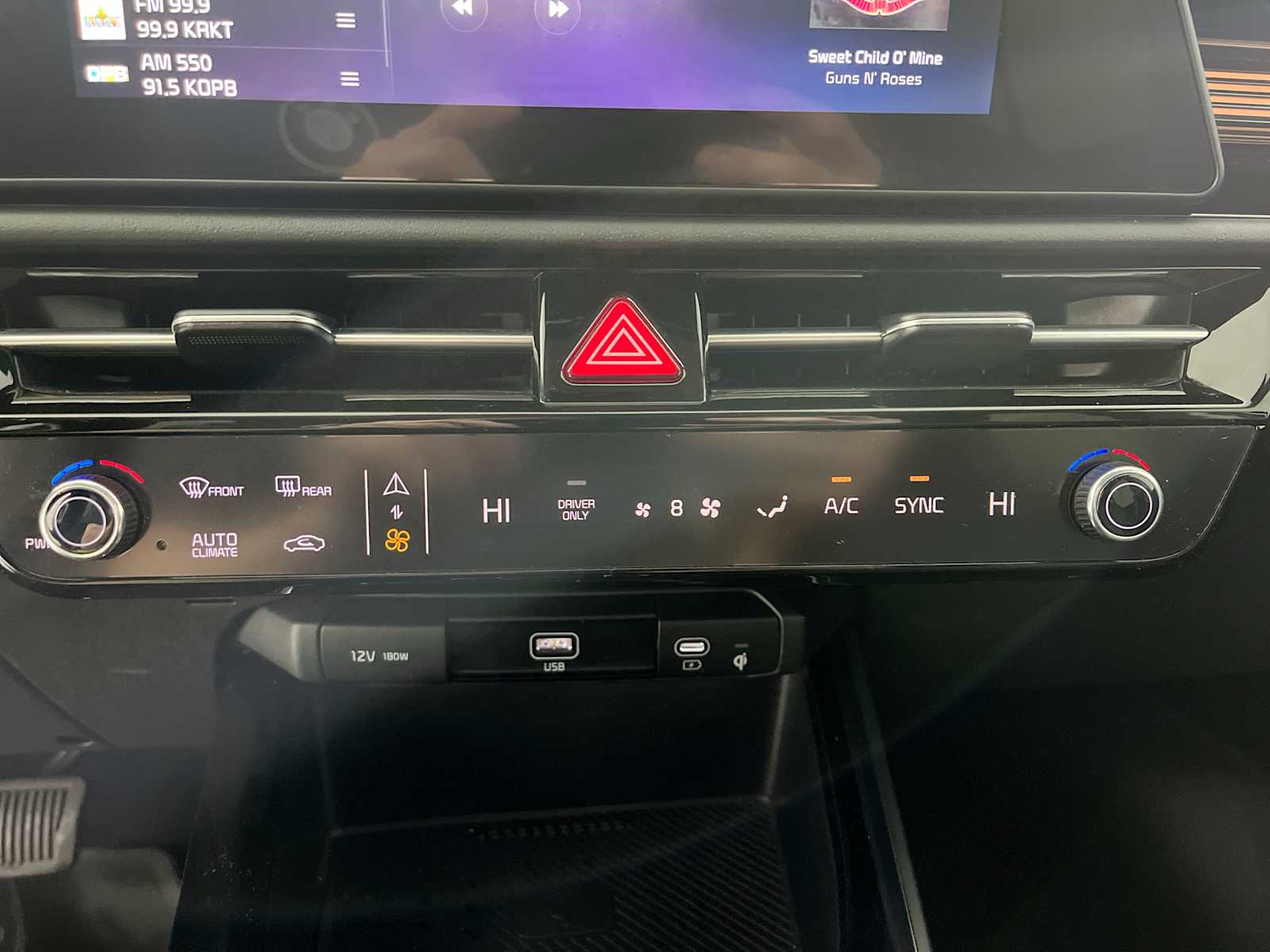 Thumbnail: 2025 Kia Niro - 16