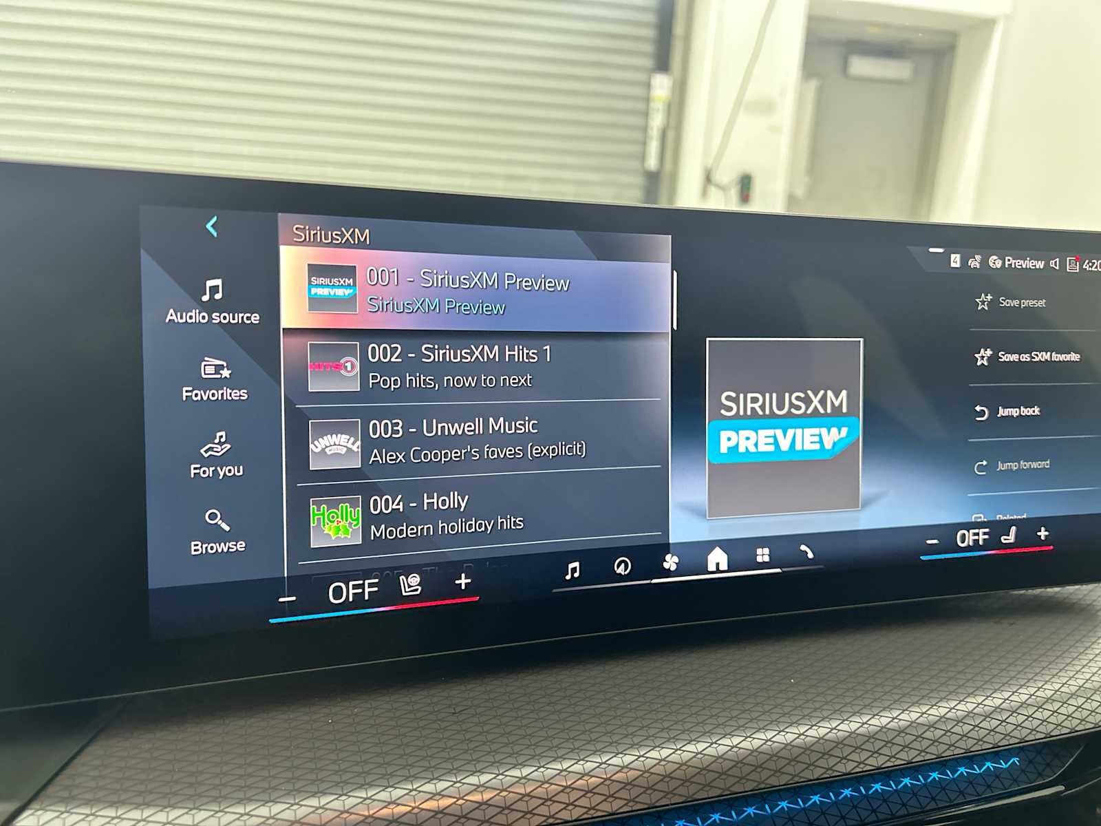 Thumbnail: 2025 BMW i4 - 12