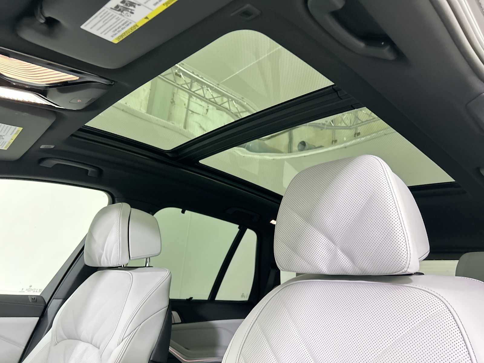 Thumbnail: 2026 BMW X5 - 16