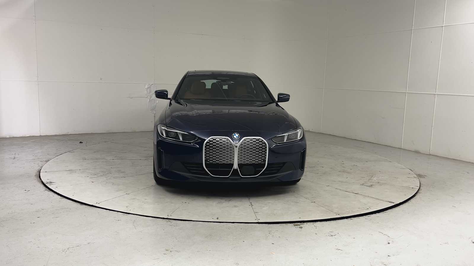 Thumbnail: 2026 BMW i4 - 7