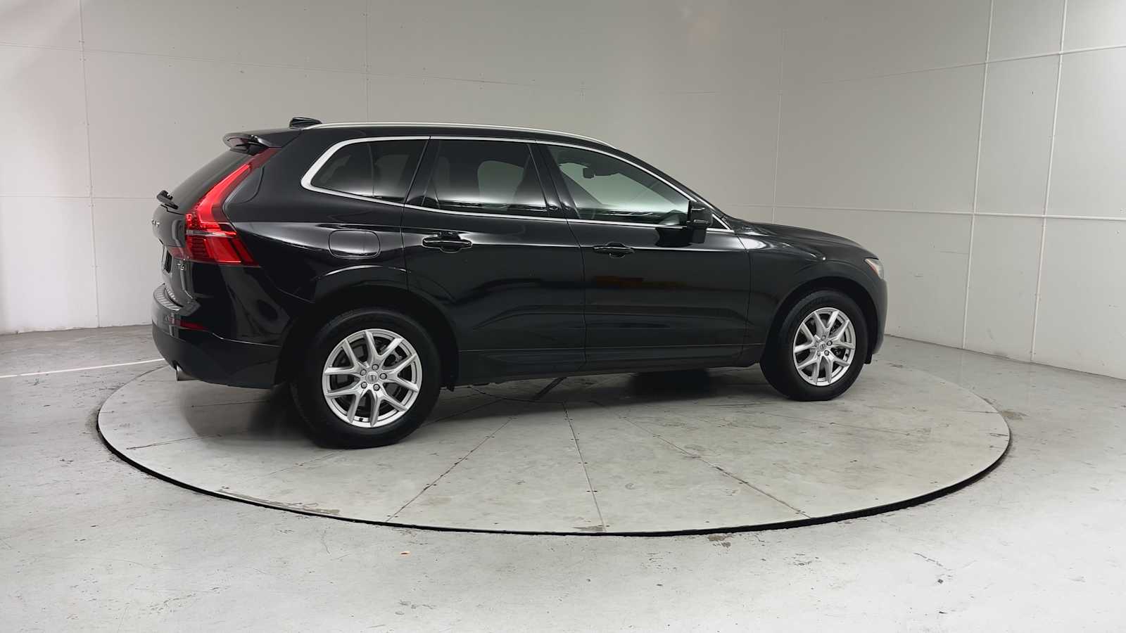 Thumbnail: 2021 Volvo XC60 - 9
