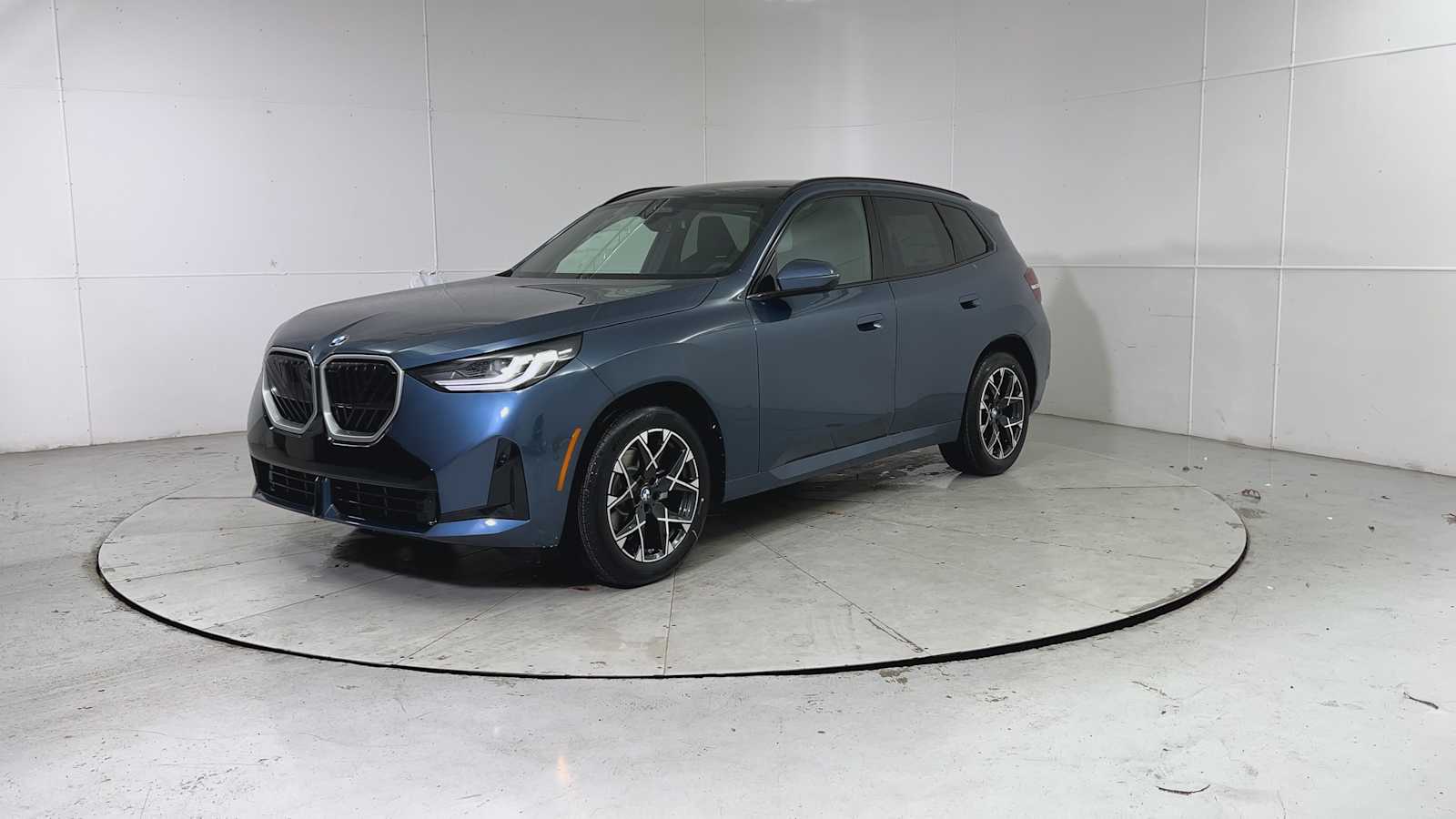 Thumbnail: 2026 BMW X3 - 6