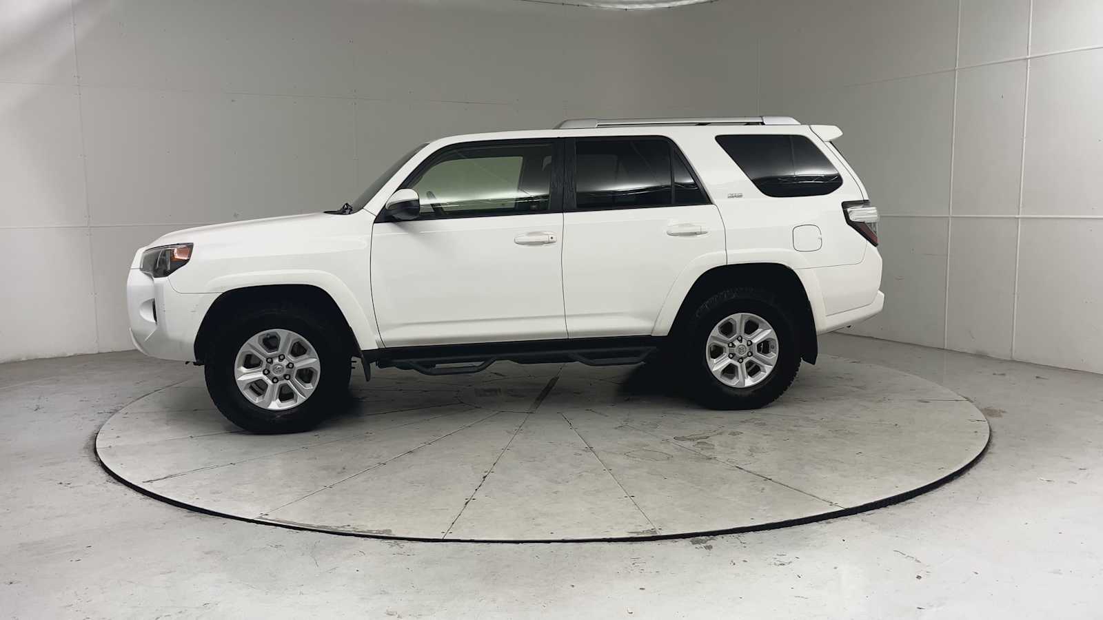 Thumbnail: 2016 Toyota 4Runner - 4