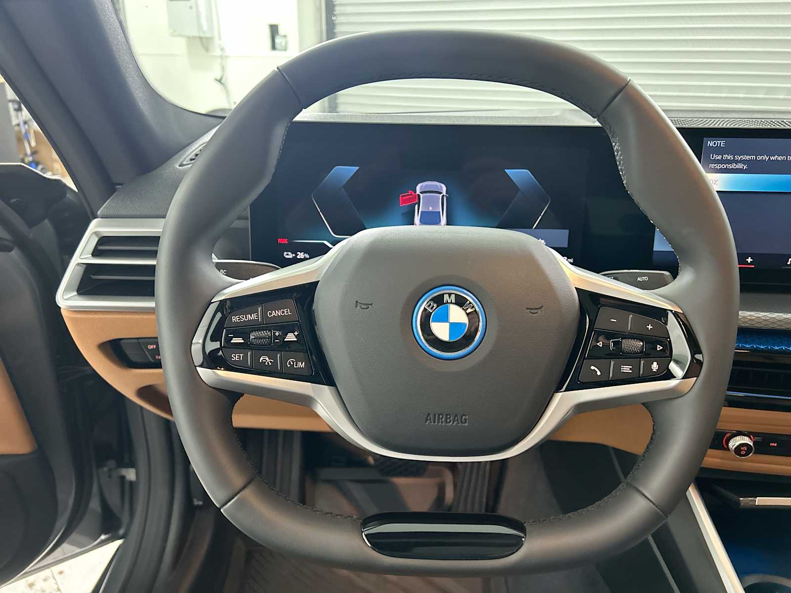 Thumbnail: 2025 BMW i4 - 11