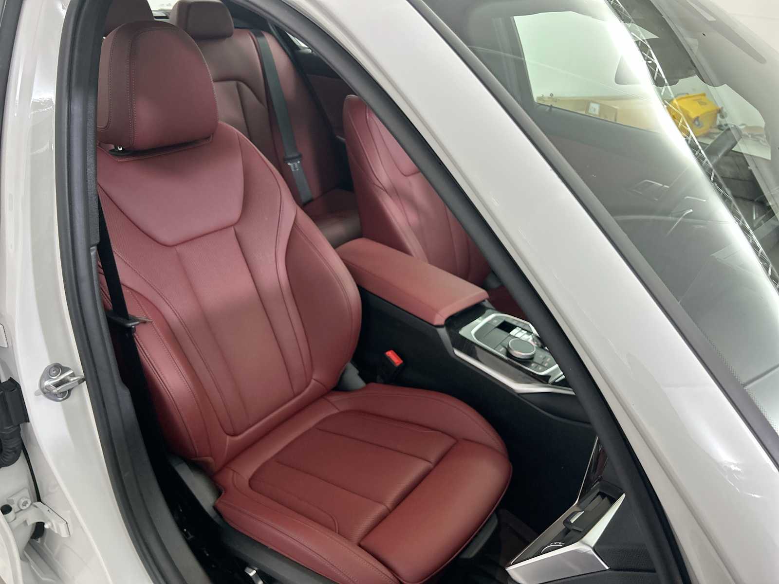 Thumbnail: 2023 BMW 3 Series - 26